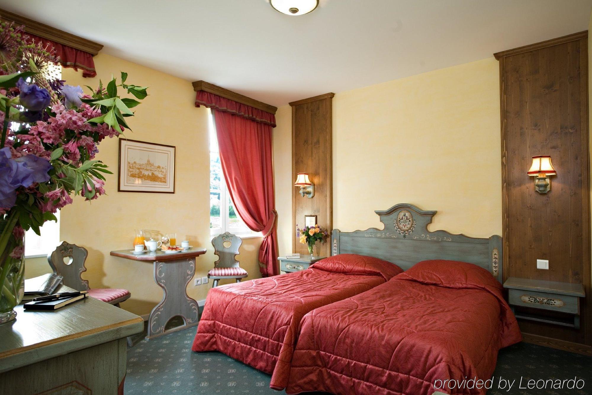 Hotel Les Ursulines Autun Buitenkant foto